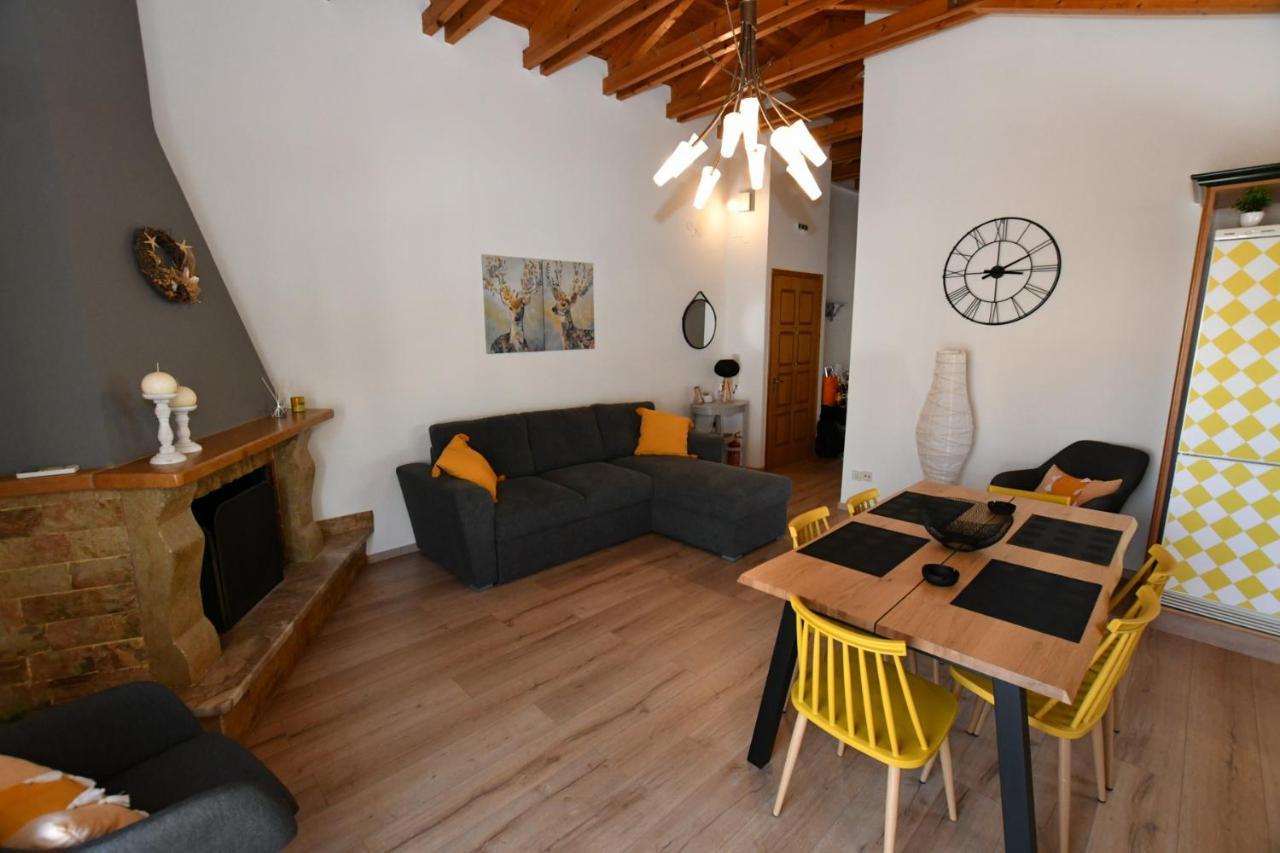 Apartmán Downtown Loft Aígio Exteriér fotografie